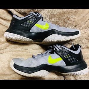 Women’s Nike volleys 8.5